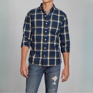 Abercrombie & Fitch - Men's Oxford M